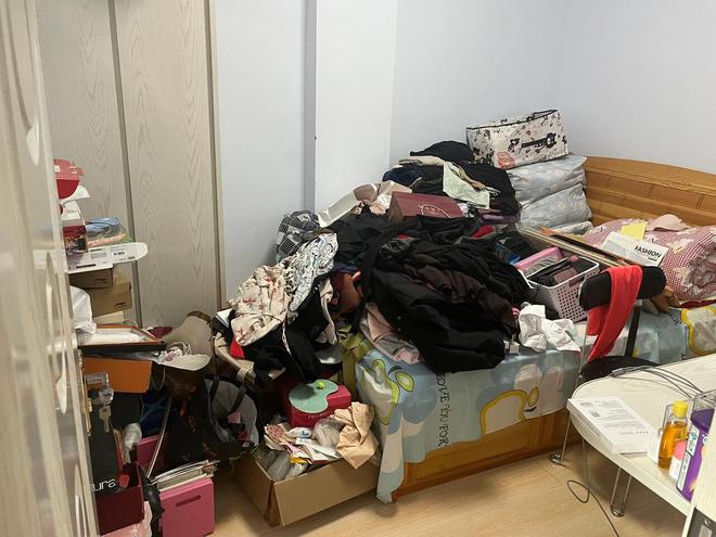 清理出“5吨垃圾”她被评为年度最炸裂m6米乐app独居婆婆住了25年的家(图11)