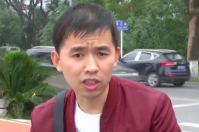 身母亲赶出家门背后真相令人泪目m6米乐注册湖南14岁女儿将单(图2)