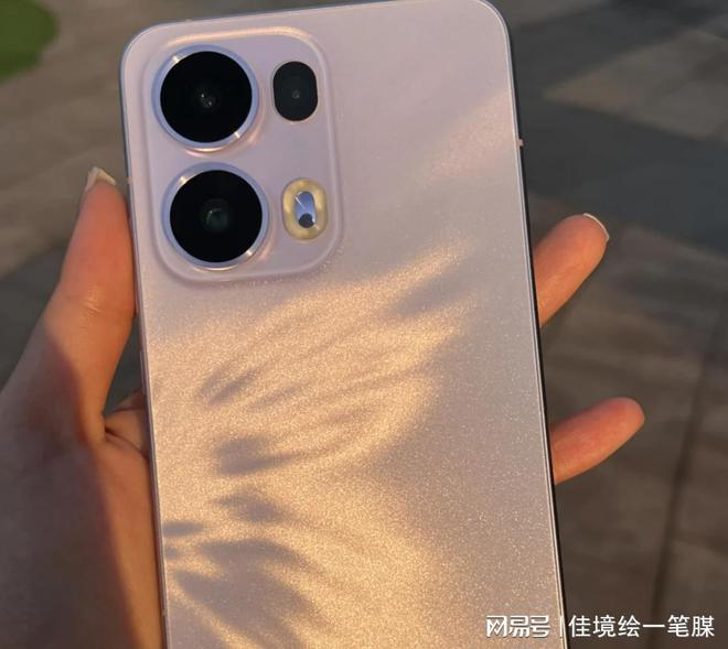 的新伙伴成为现代生活必不可少的伙伴m6米乐app智能手机：便捷生活